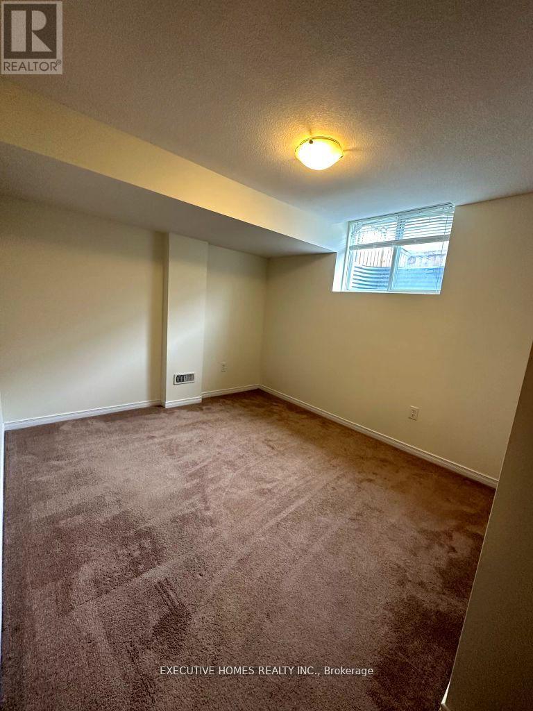 103 Baffin Crescent, Brampton, Ontario  L7A 0C7 - Photo 6 - W12947444