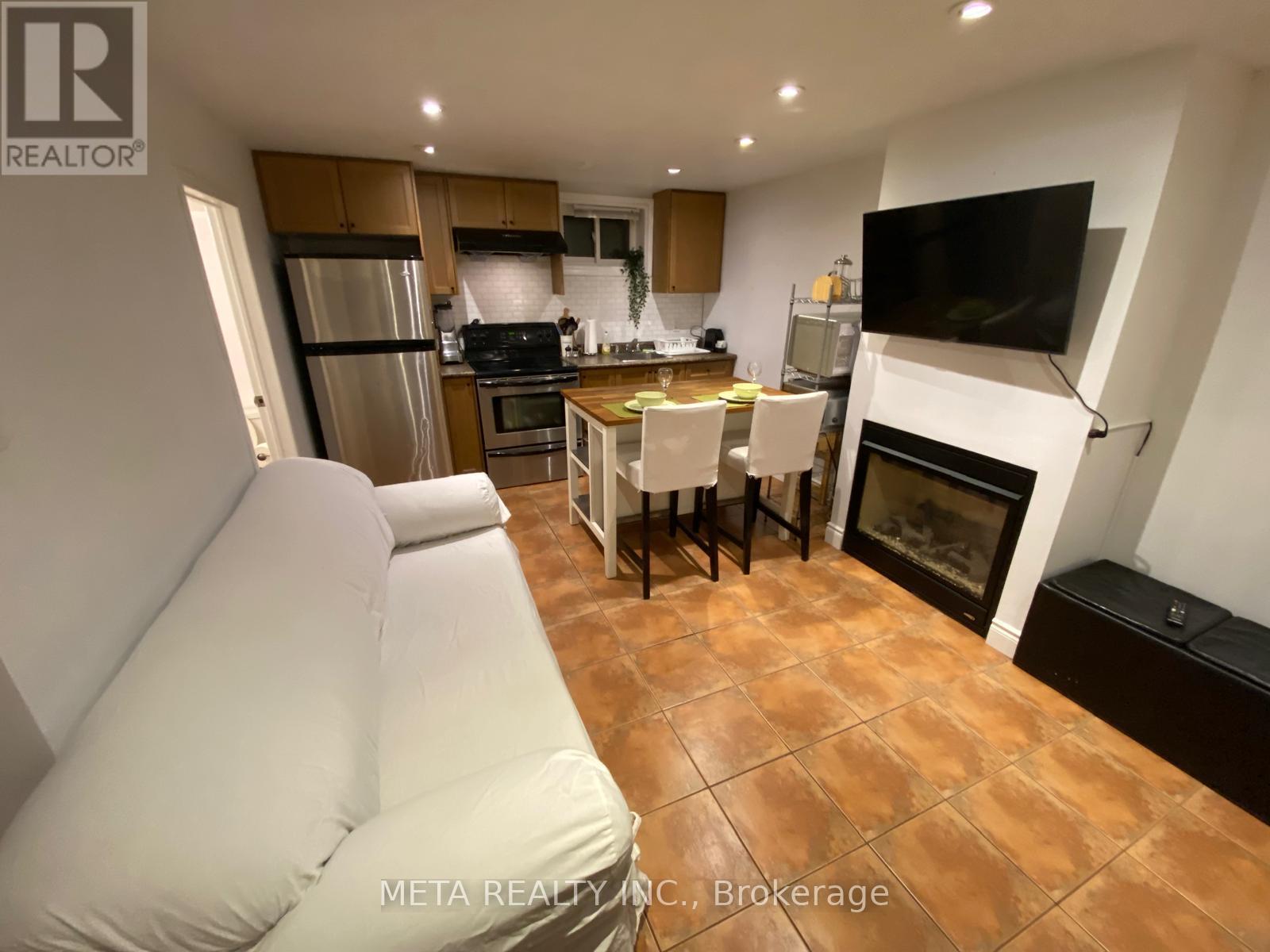 (Bachelor Basement Apt) - 1150 Jamesway Boulevard, Oakville, Ontario  L6H 2Z7 - Photo 11 - W12947462