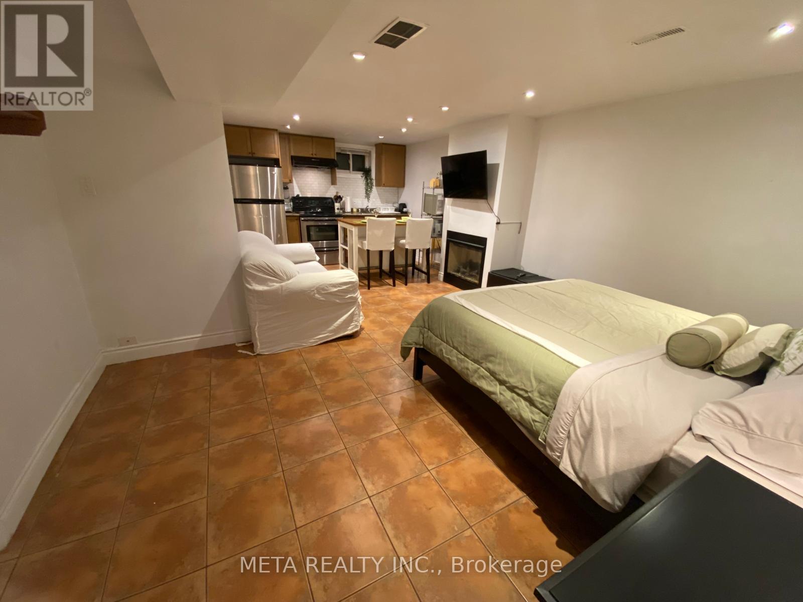 (Bachelor Basement Apt) - 1150 Jamesway Boulevard, Oakville, Ontario  L6H 2Z7 - Photo 14 - W12947462