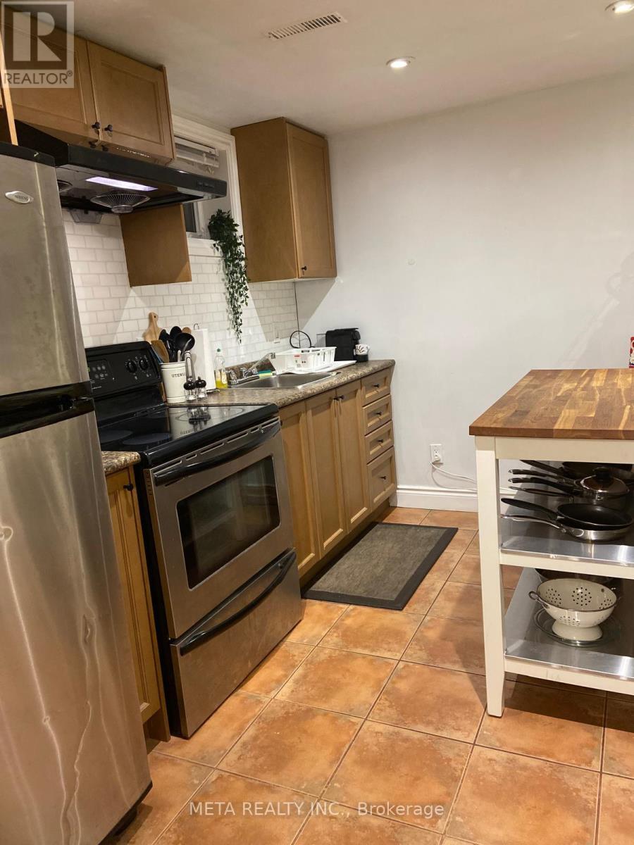 (Bachelor Basement Apt) - 1150 Jamesway Boulevard, Oakville, Ontario  L6H 2Z7 - Photo 7 - W12947462