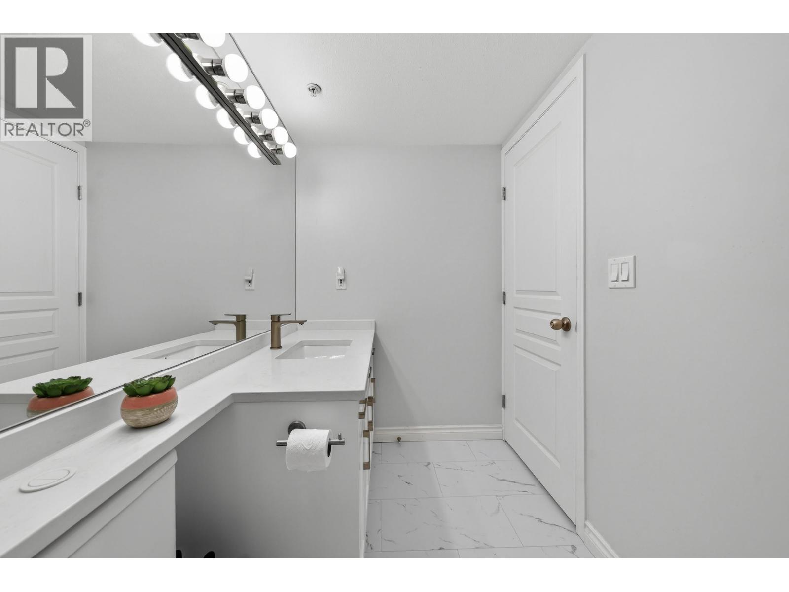 213 7139 18th Avenue, Burnaby, British Columbia  V3N 4Z3 - Photo 27 - R3105489