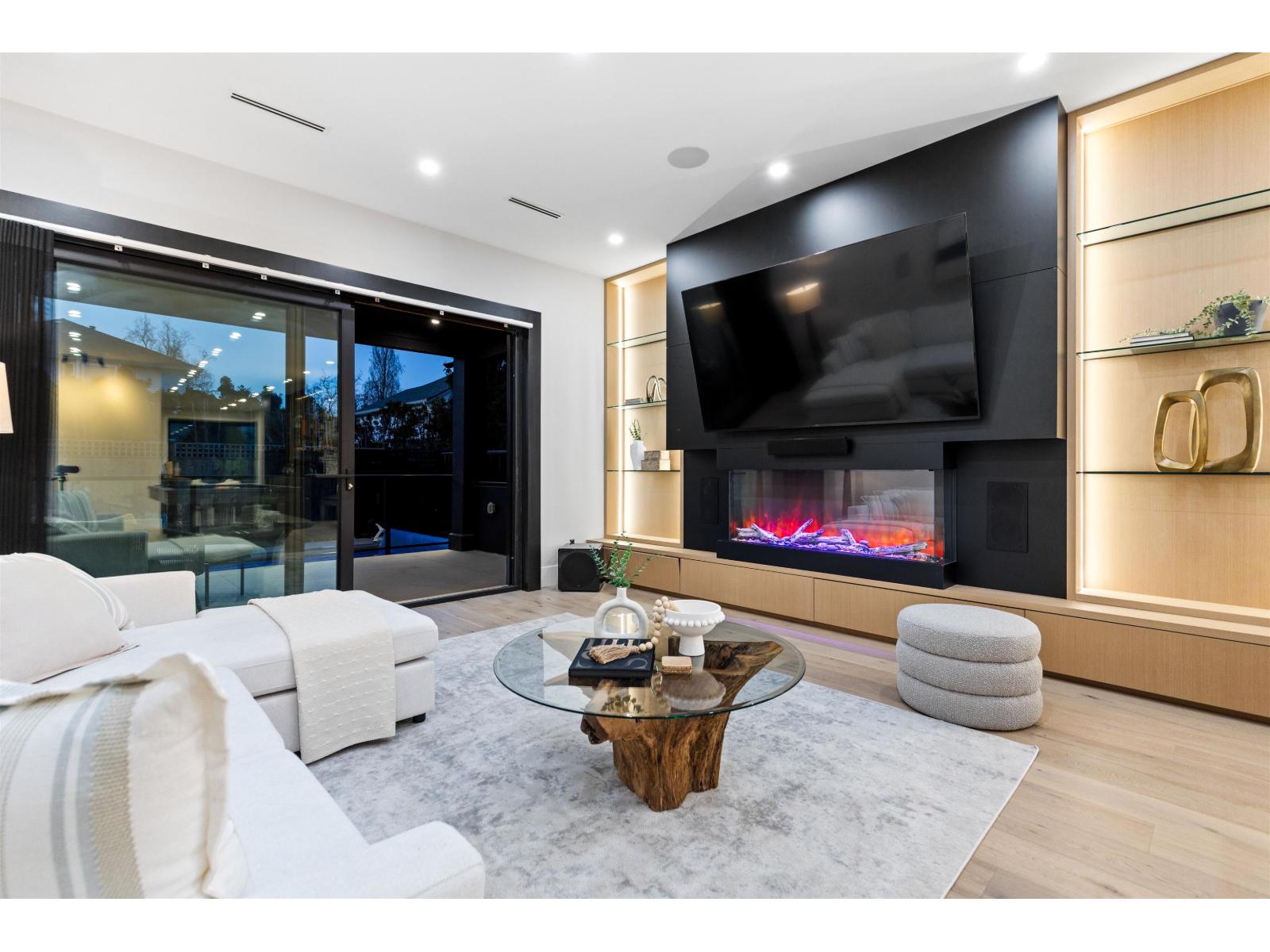 19023 61a Avenue, Surrey, British Columbia  V3S 8C8 - Photo 10 - R3104009