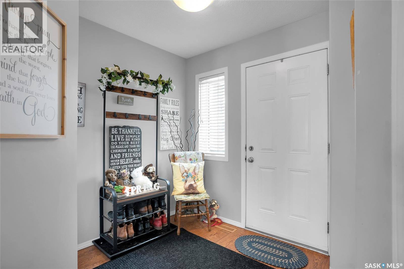 707 6th Avenue S, Warman, Saskatchewan  S0K 4S0 - Photo 2 - SK031753