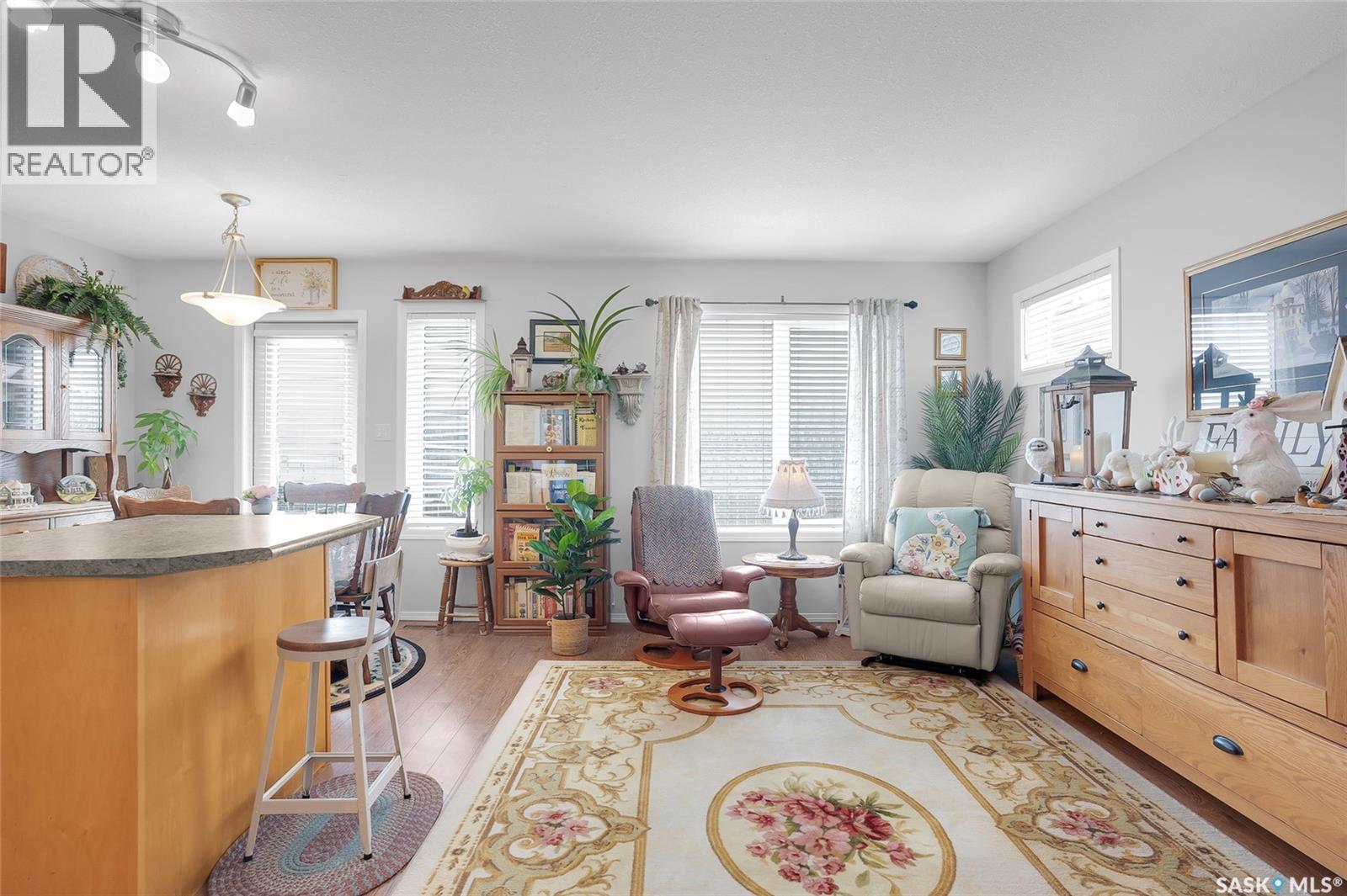 707 6th Avenue S, Warman, Saskatchewan  S0K 4S0 - Photo 4 - SK031753