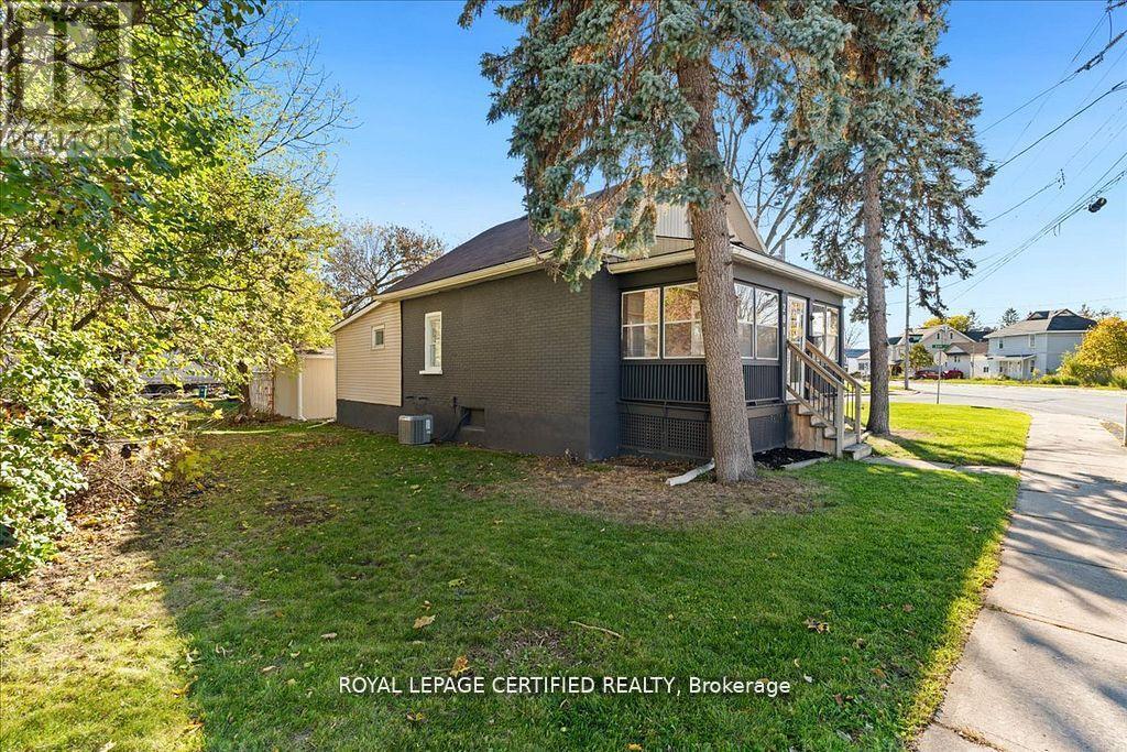 201 Station Street, Belleville, Ontario  K8N 2T5 - Photo 2 - X12947406