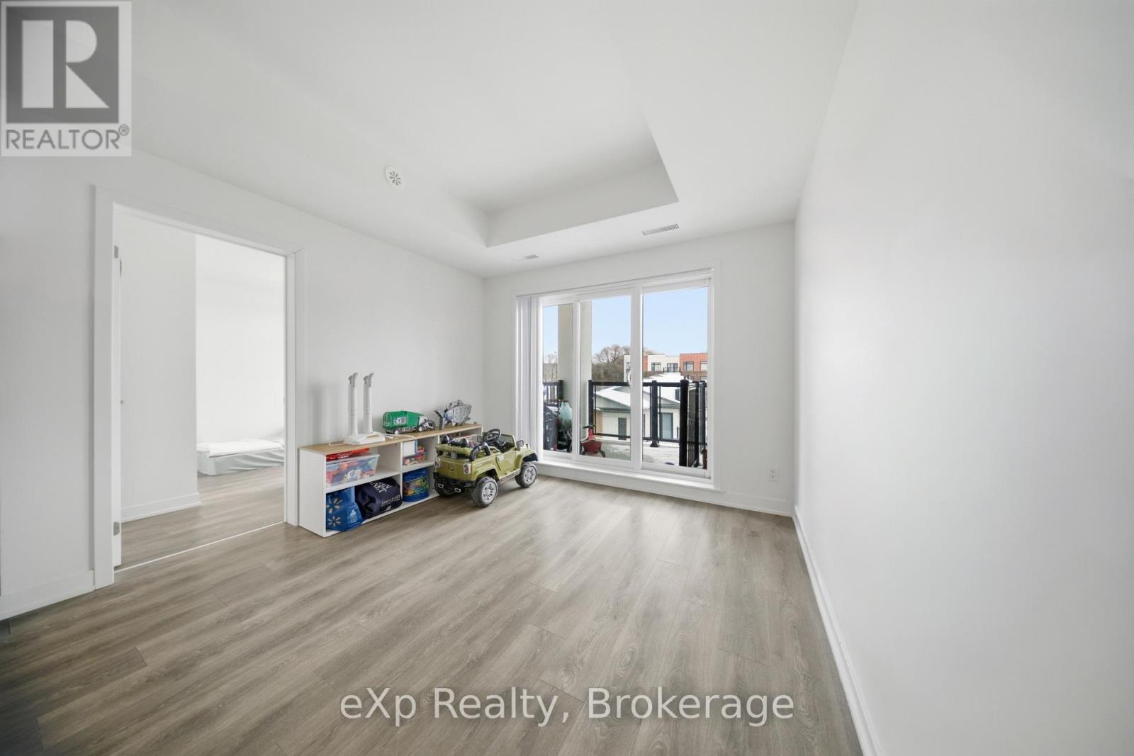 410 - 160 Canon Jackson Drive, Toronto, Ontario  M6M 0B6 - Photo 17 - W12793722
