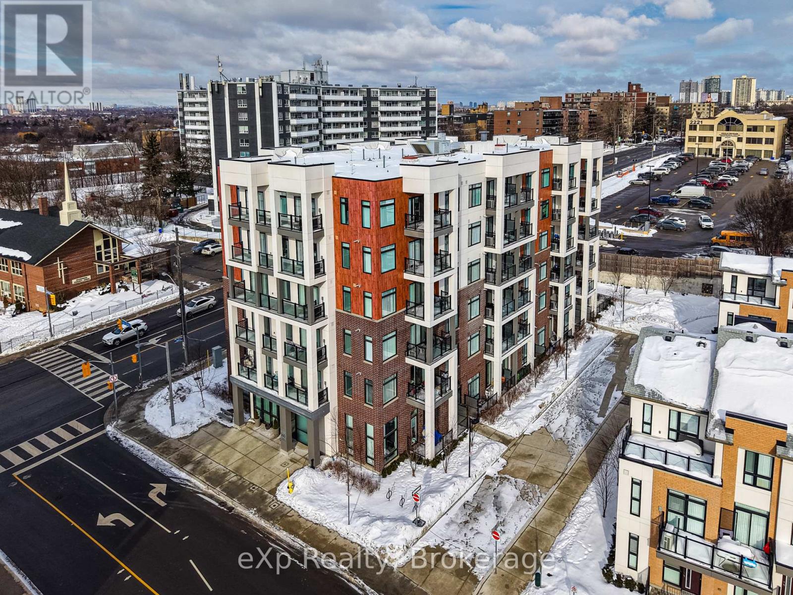 410 - 160 Canon Jackson Drive, Toronto, Ontario  M6M 0B6 - Photo 6 - W12793722