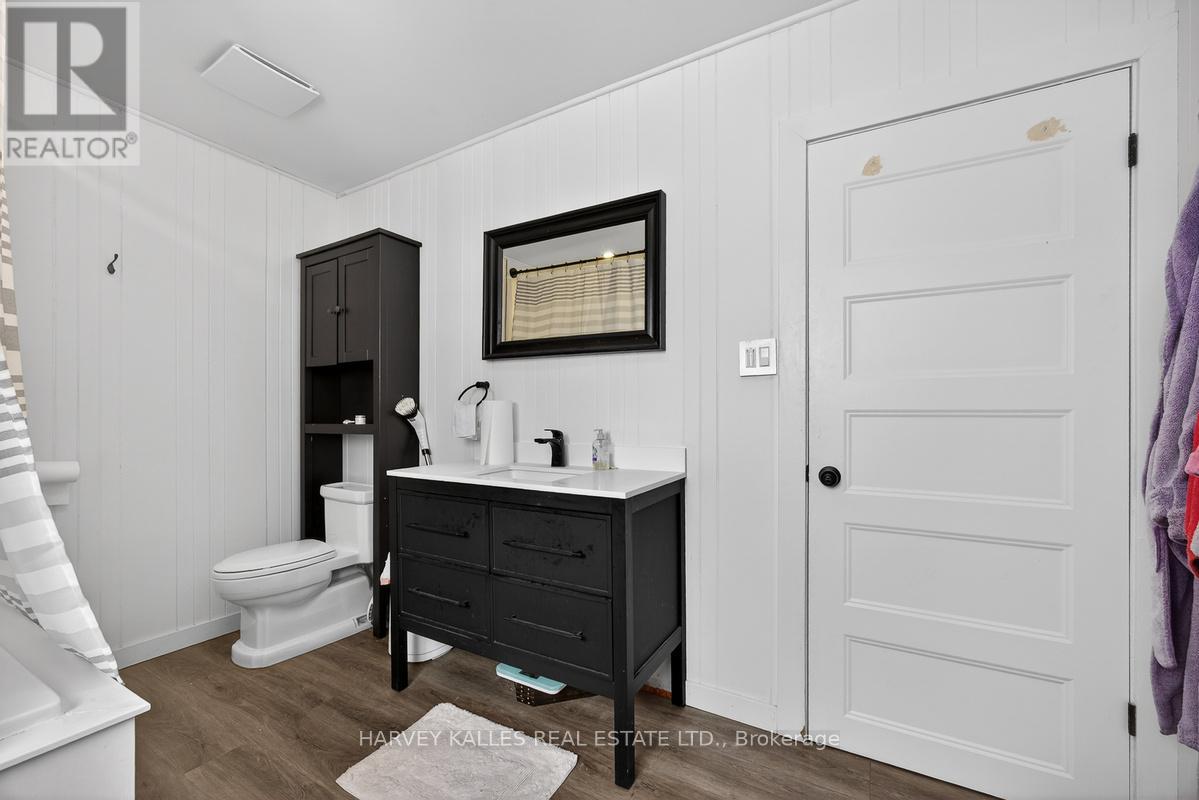 22 Second Street, Georgina, Ontario  L0E 1E0 - Photo 12 - N12945038