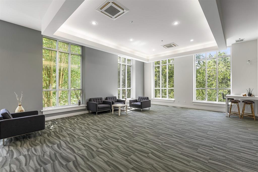 107 15436 31 AVENUE, Surrey, British Columbia