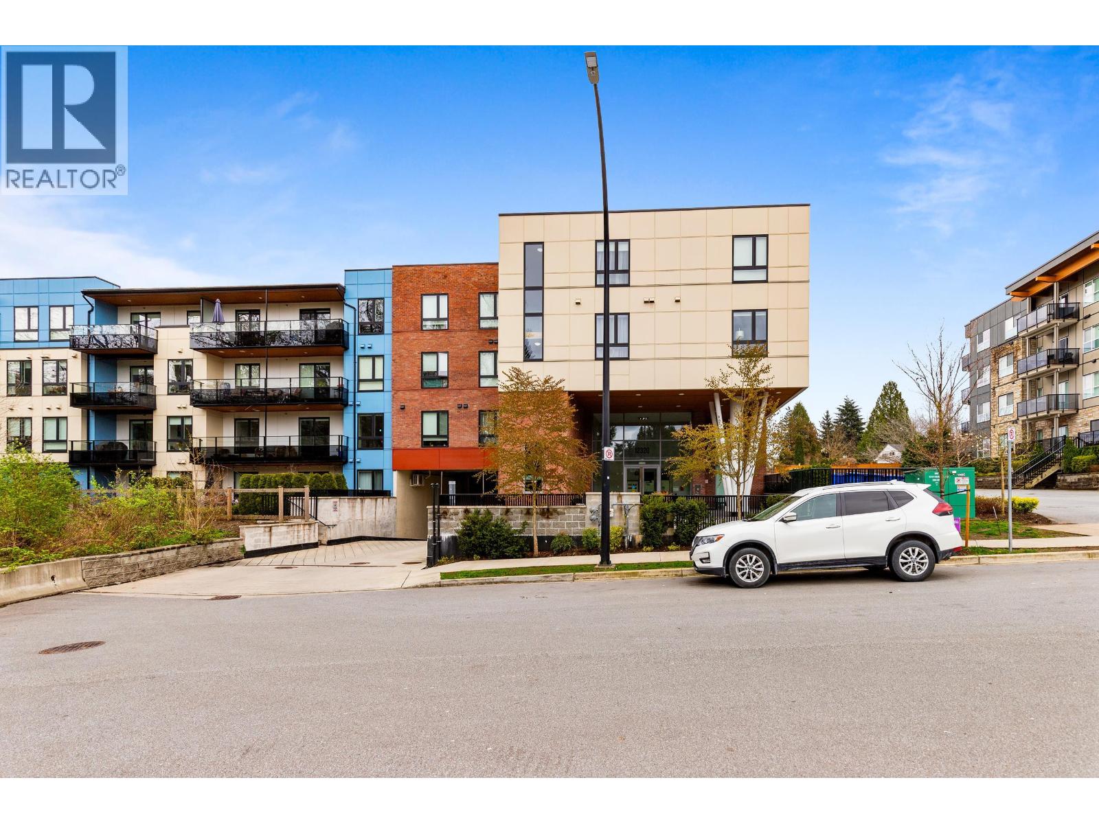 Ph10 12320 222 Street, Maple Ridge, British Columbia  V2X 4K8 - Photo 2 - R3106059