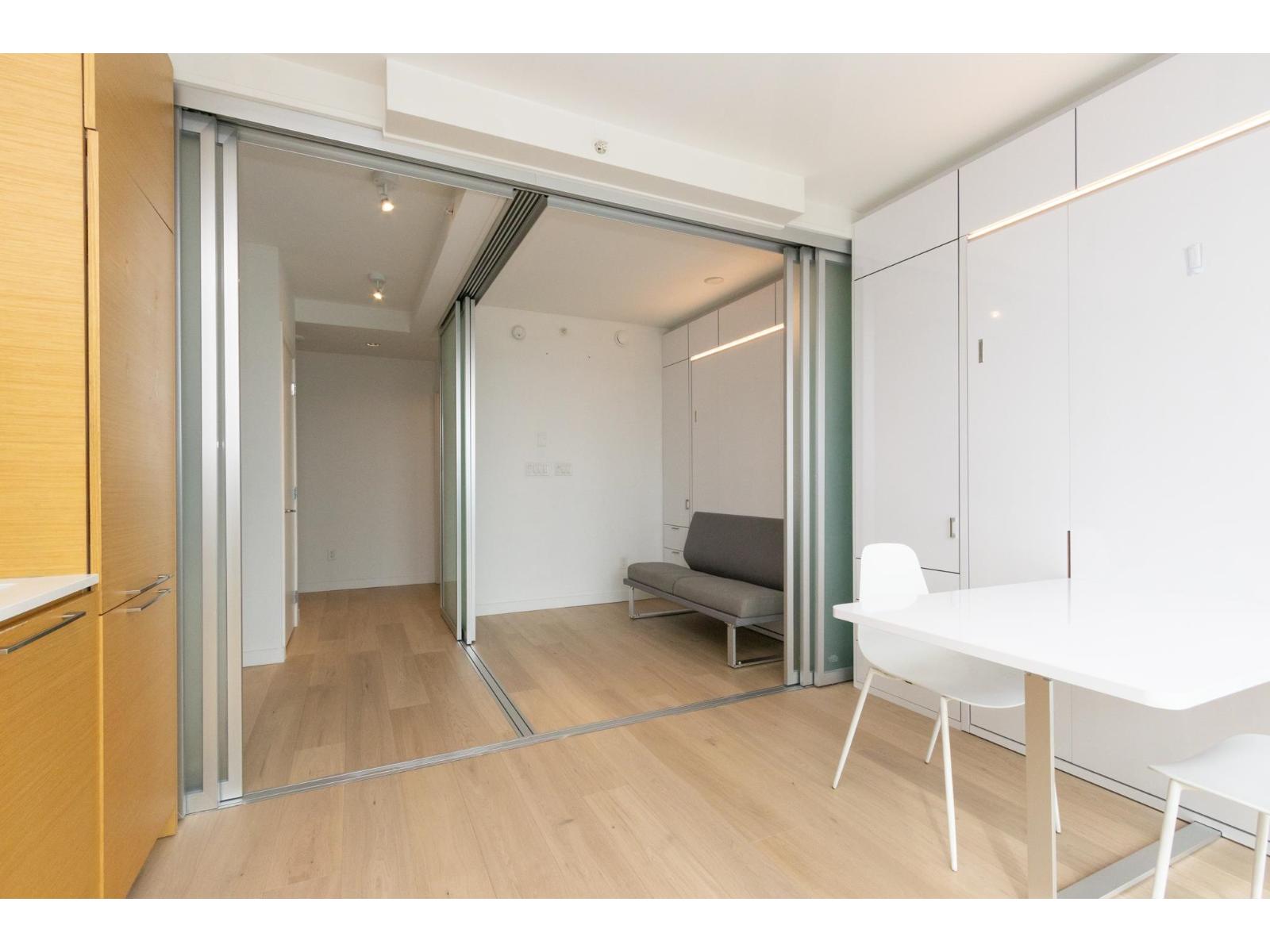 1801 13438 Central Avenue, Surrey, British Columbia  V3T 0N2 - Photo 11 - R3106124