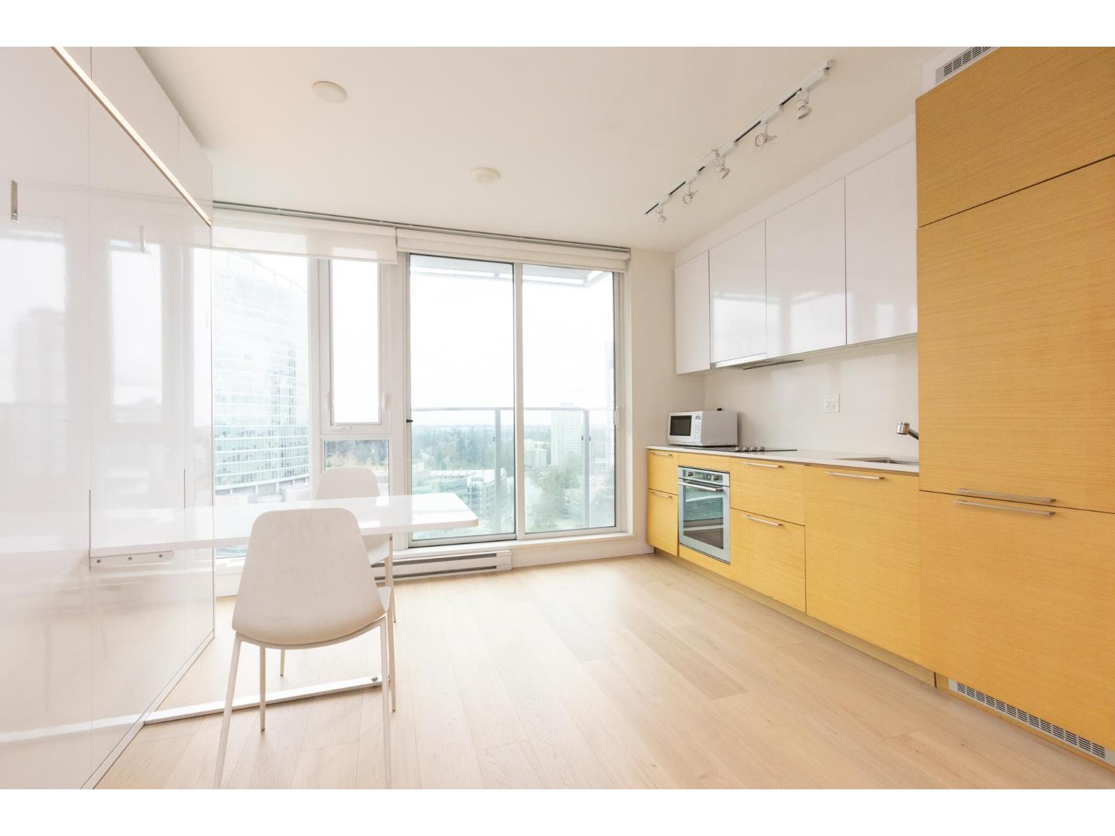 1801 13438 Central Avenue, Surrey, British Columbia  V3T 0N2 - Photo 5 - R3106124