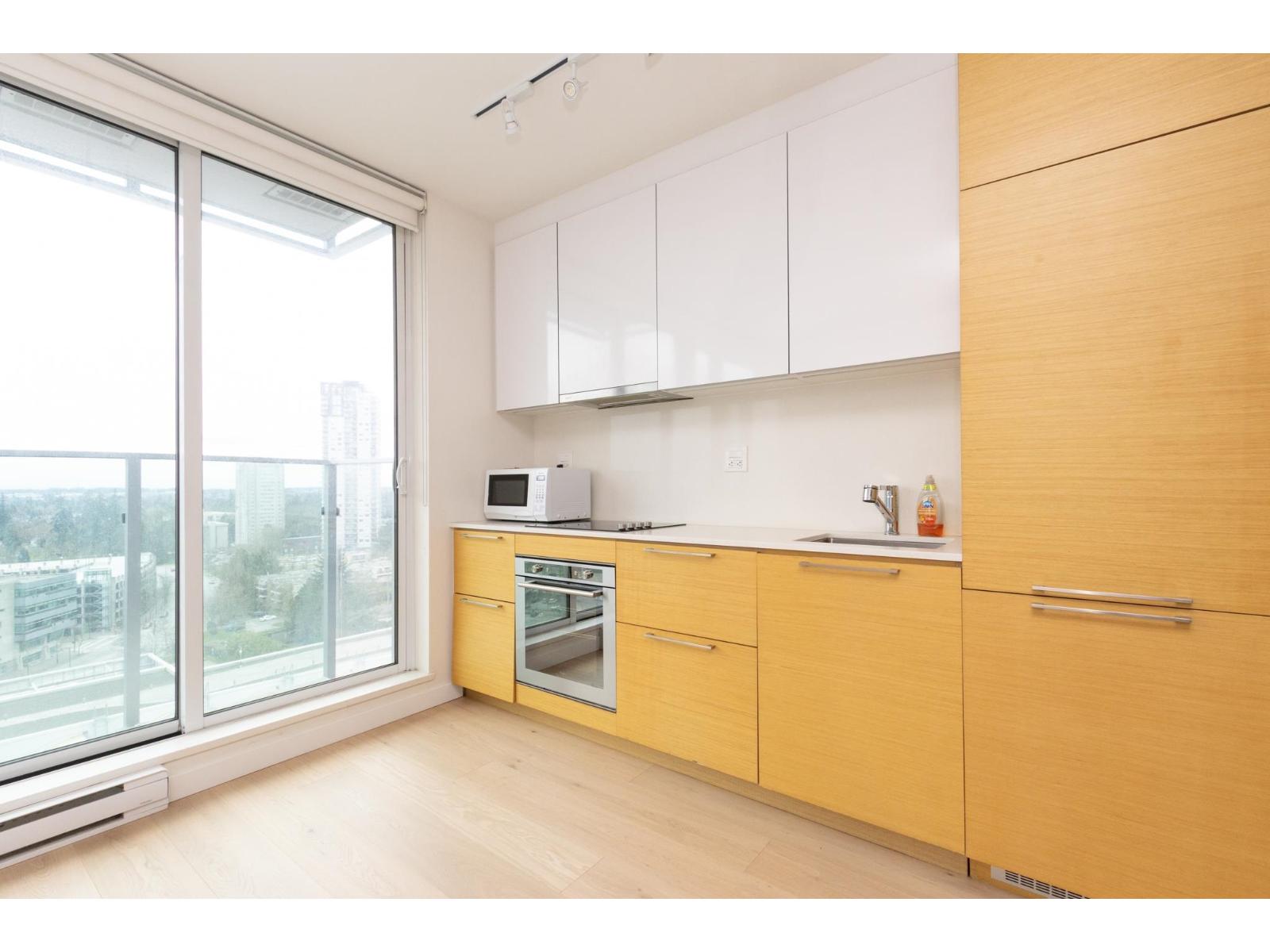 1801 13438 Central Avenue, Surrey, British Columbia  V3T 0N2 - Photo 6 - R3106124