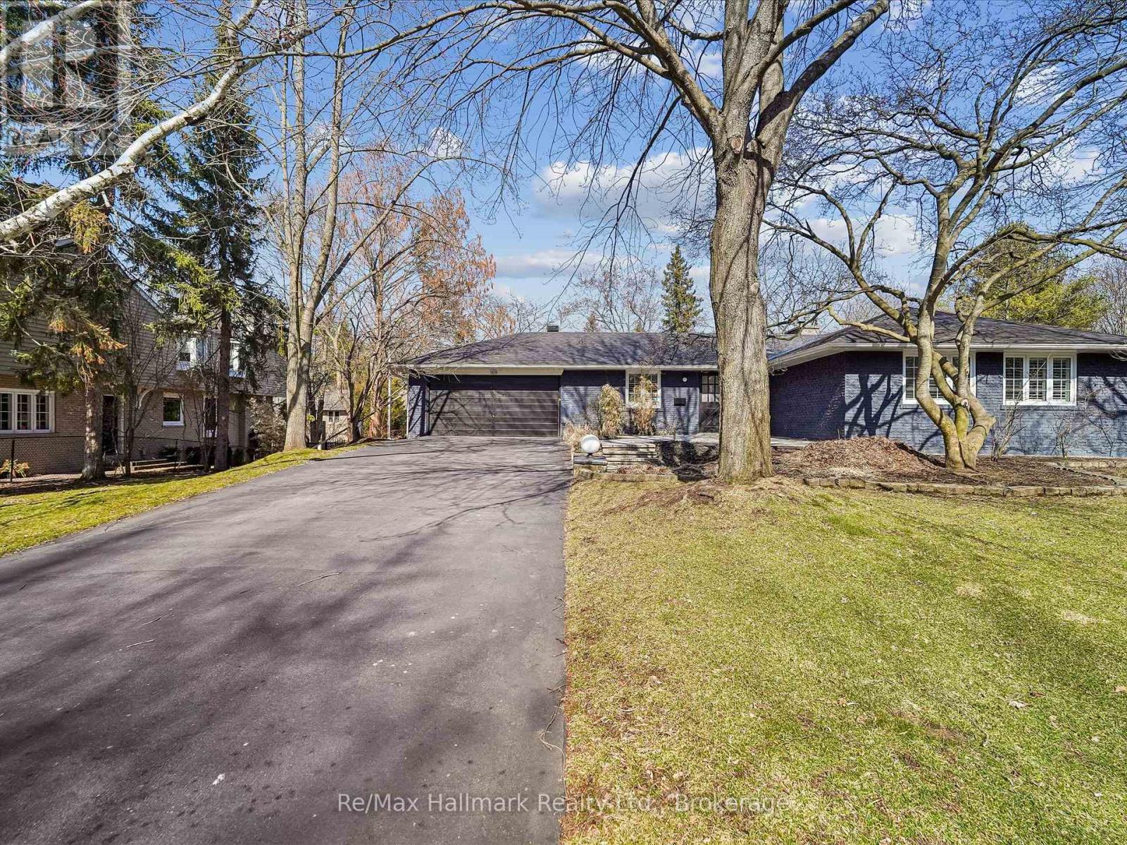 169 MORRISON ROAD, Oakville, Ontario