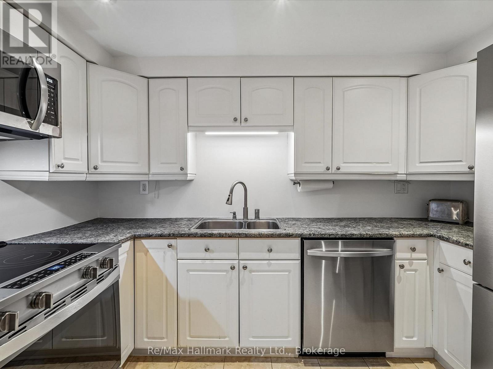 169 Morrison Road, Oakville, Ontario  L6J 4J3 - Photo 27 - W12947694