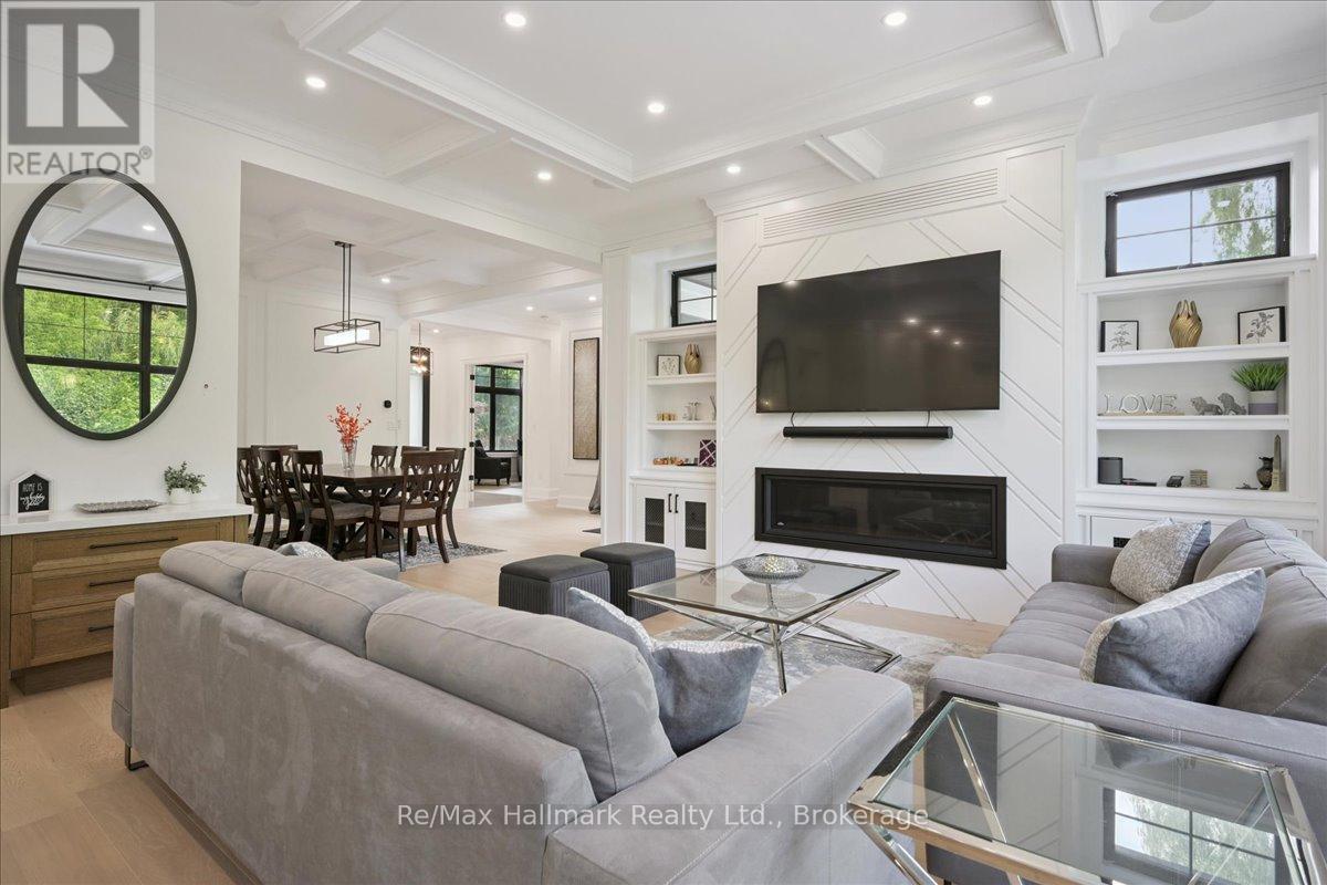 1225 Baldwin Drive, Oakville, Ontario  L6J 2W4 - Photo 6 - W12947748