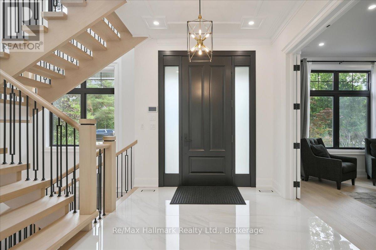 1225 Baldwin Drive, Oakville, Ontario  L6J 2W4 - Photo 8 - W12947748