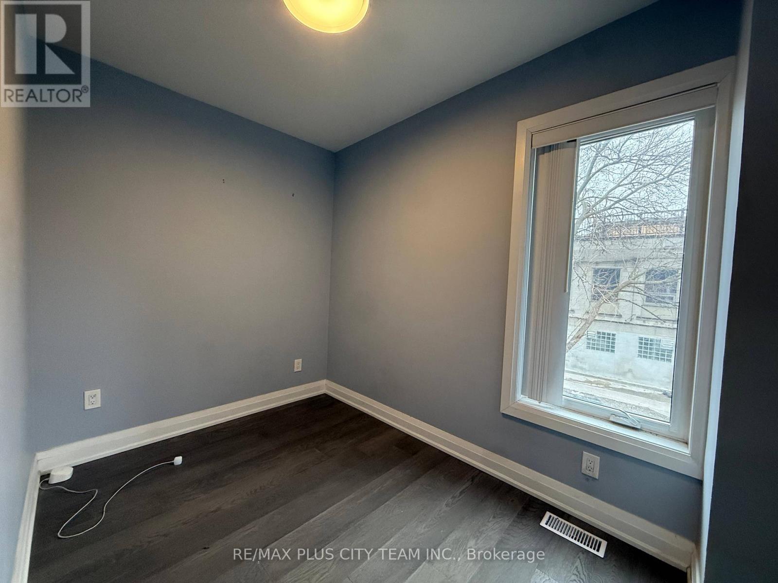 11 Baden Street, Toronto, Ontario  M6J 1Z3 - Photo 10 - C12834012