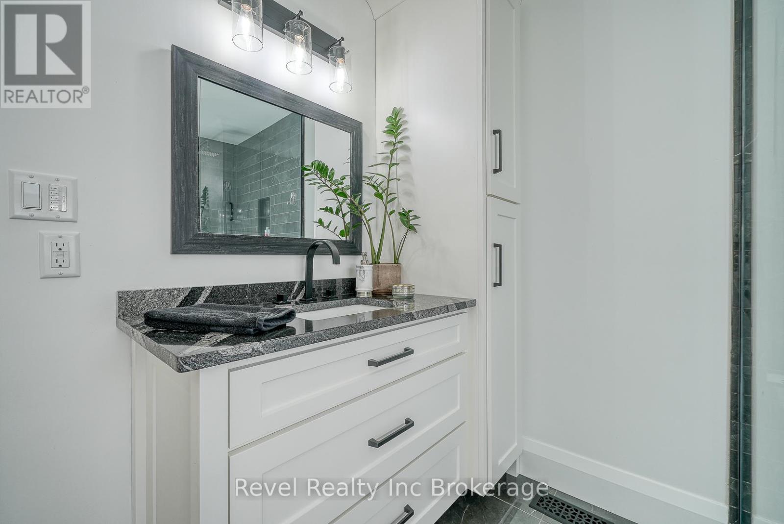 403269 Robinson Road, South-West Oxford, Ontario  N5C 3J7 - Photo 17 - X12408679