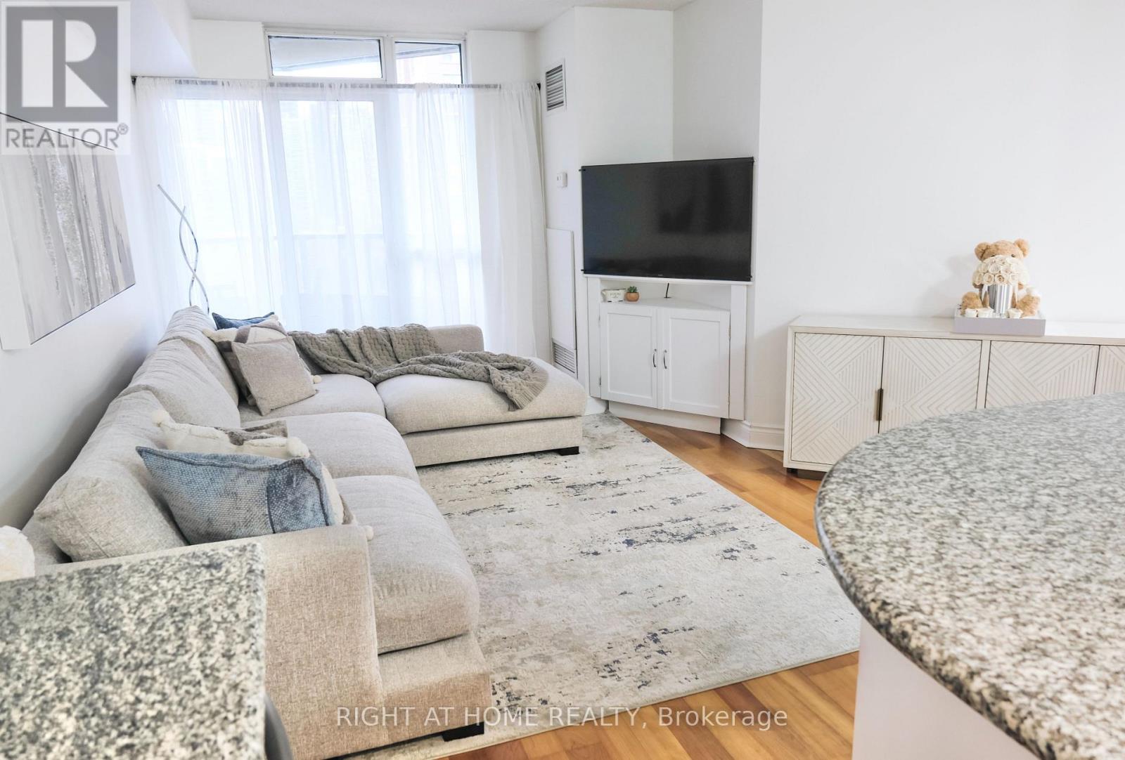 701 - 78 Harrison Garden Boulevard, Toronto, Ontario  M2N 7E2 - Photo 9 - C12944666