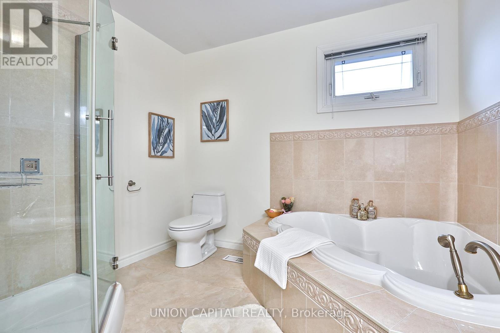 2 Mair Court, Richmond Hill, Ontario  L4C 7S1 - Photo 23 - N12944232