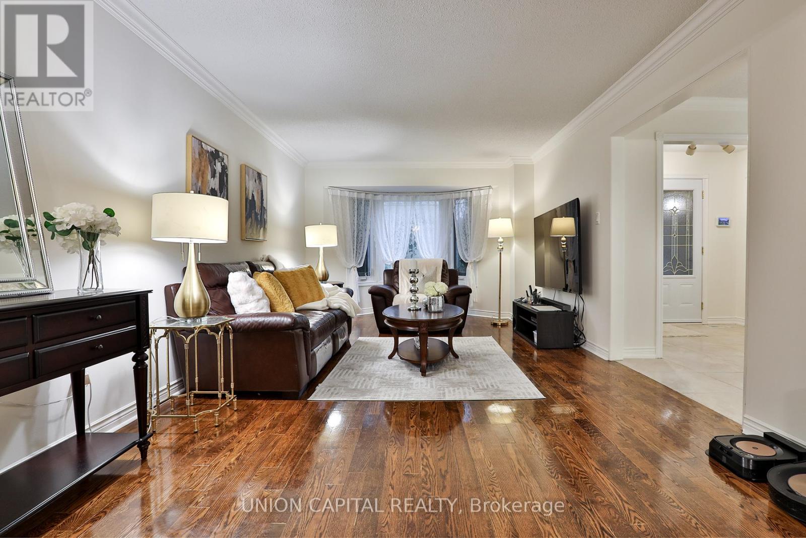 2 Mair Court, Richmond Hill, Ontario  L4C 7S1 - Photo 8 - N12944232