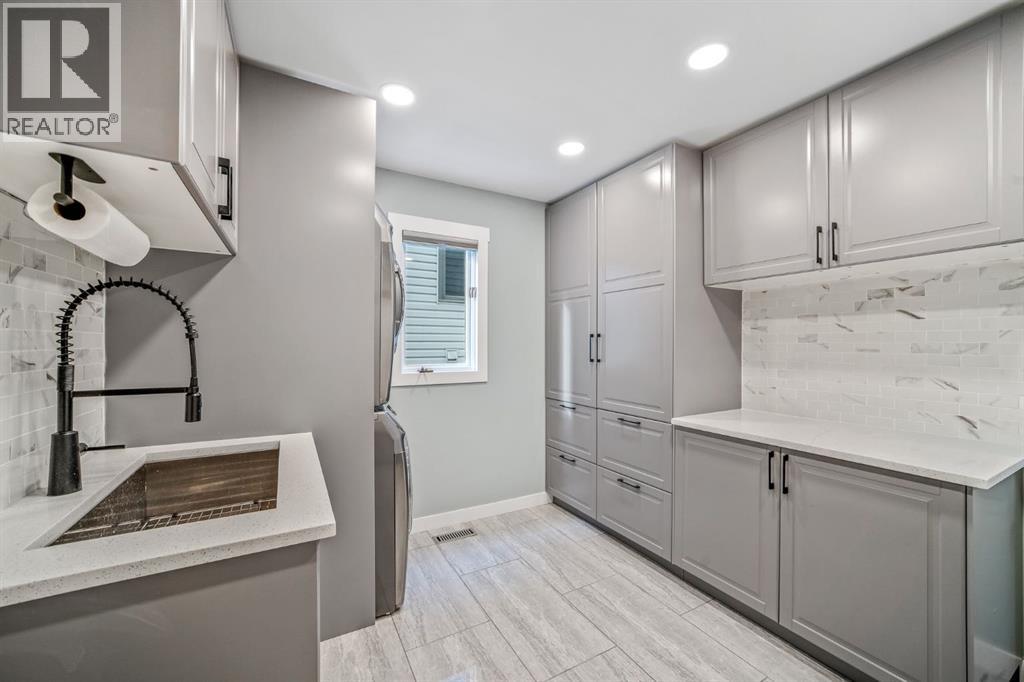 76 Stradbrooke Way Sw, Calgary, Alberta  T3H 1S5 - Photo 24 - A2296622