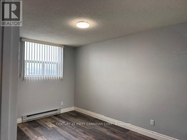 202 - 1103 Jalna Boulevard, London South, Ontario  N6E 2W8 - Photo 14 - X12941006