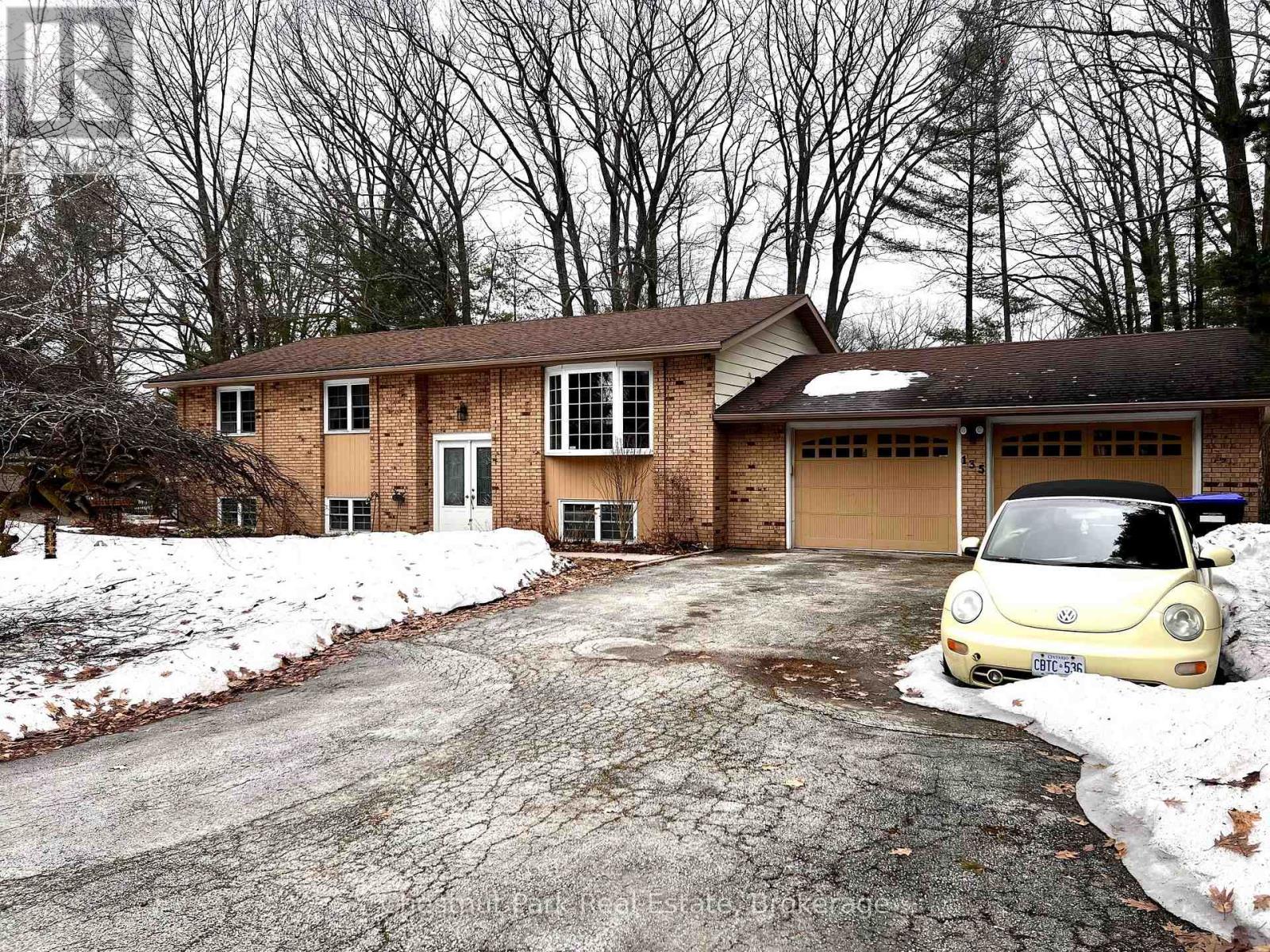 135 Christopher Avenue, Wasaga Beach, Ontario  L9Z 1S4 - Photo 2 - S12947514