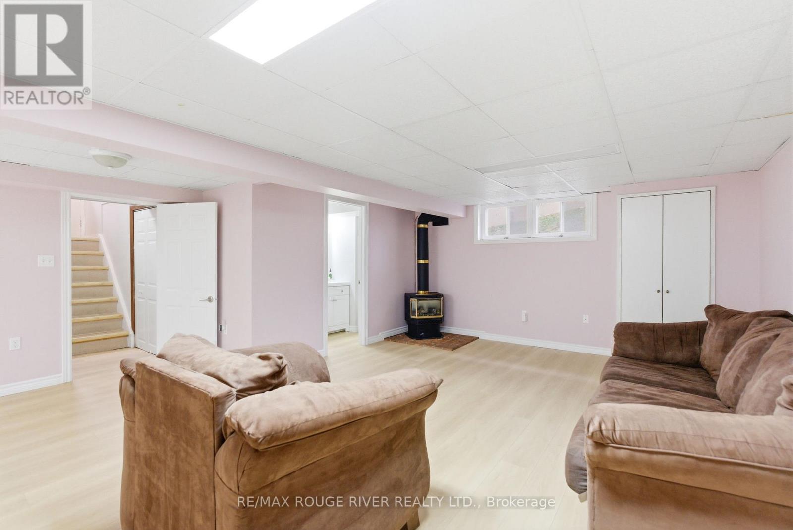 98 Applewood Crescent, Whitby, Ontario  L1N 2E7 - Photo 35 - E12947574