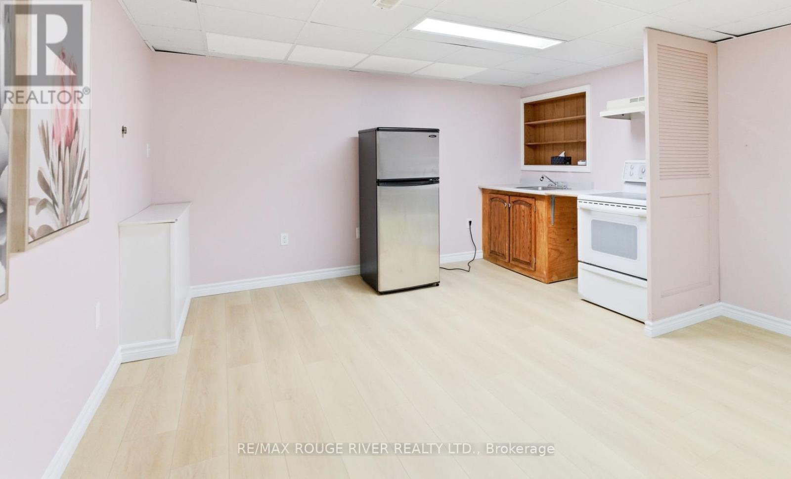 98 Applewood Crescent, Whitby, Ontario  L1N 2E7 - Photo 37 - E12947574