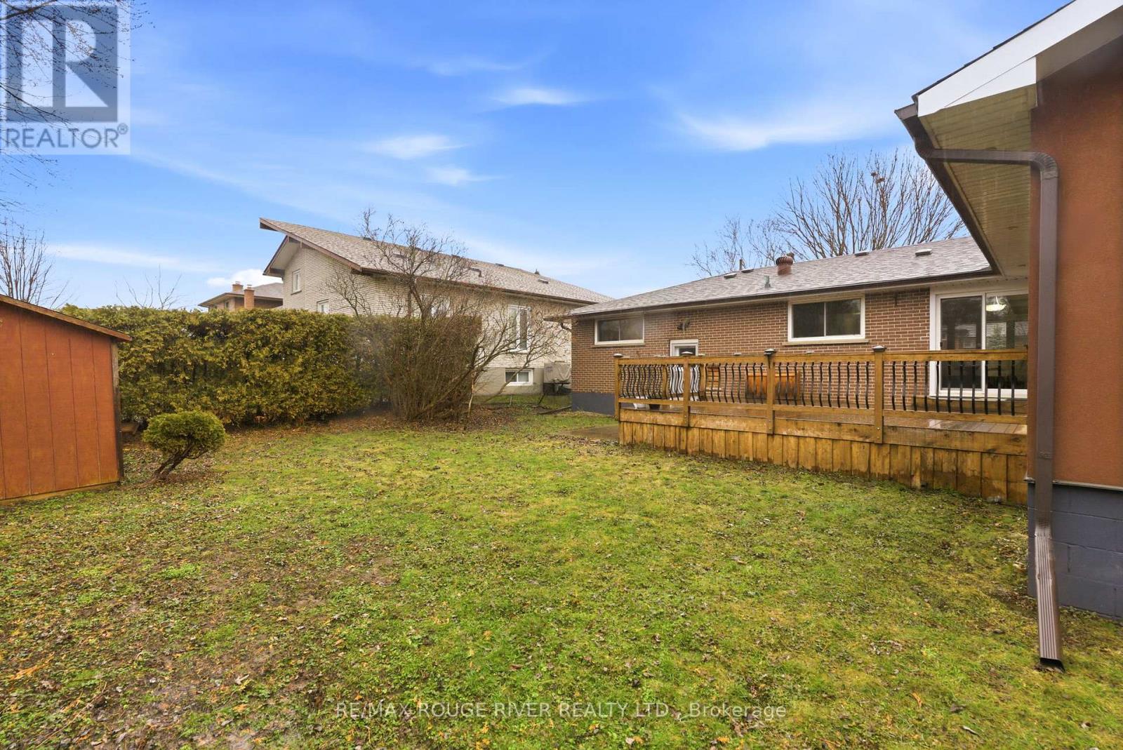 98 Applewood Crescent, Whitby, Ontario  L1N 2E7 - Photo 39 - E12947574