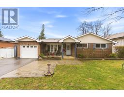 98 APPLEWOOD CRESCENT, Whitby, Ontario