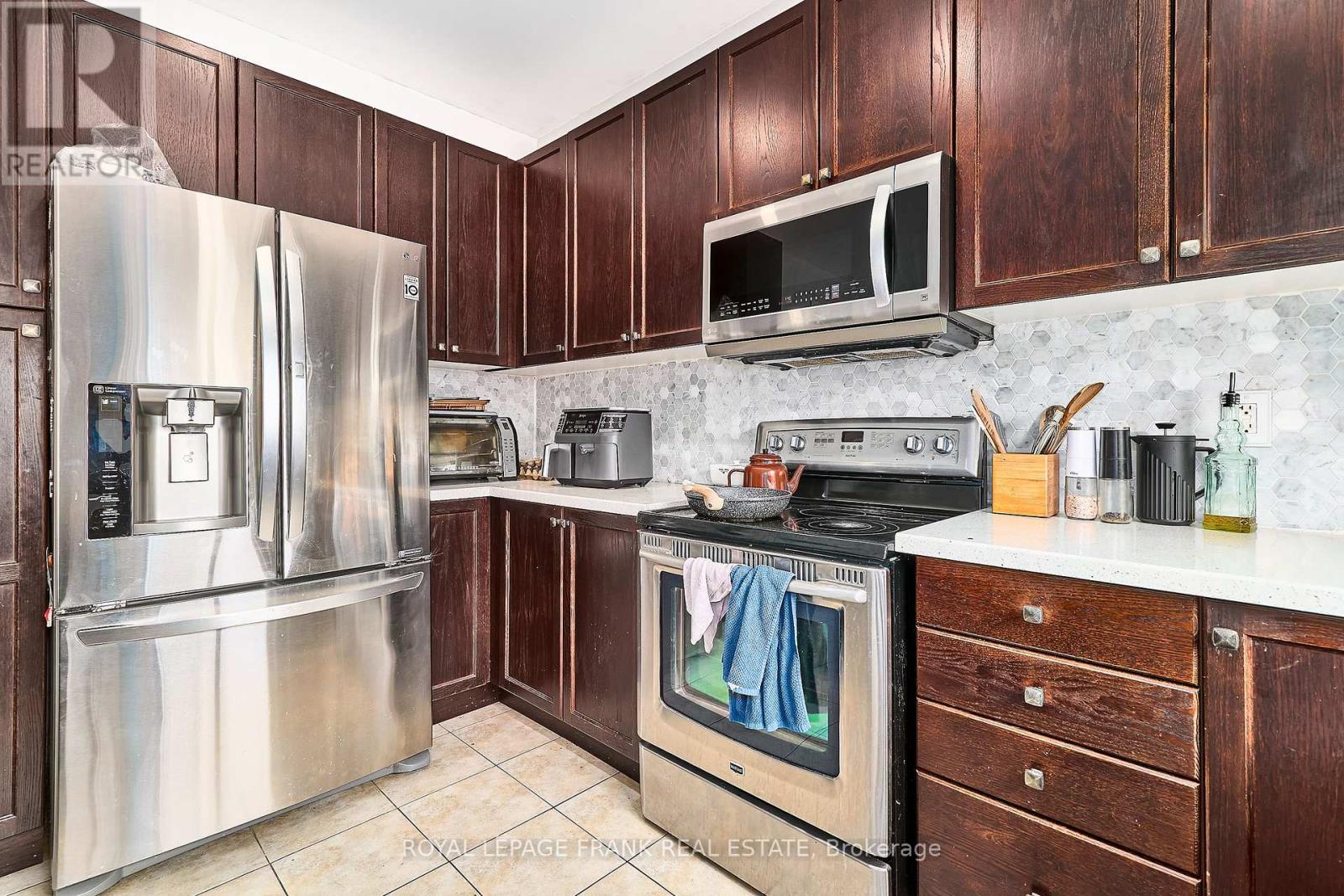 98 Glen Eagles Drive, Clarington, Ontario  L1E 3H8 - Photo 10 - E12947594