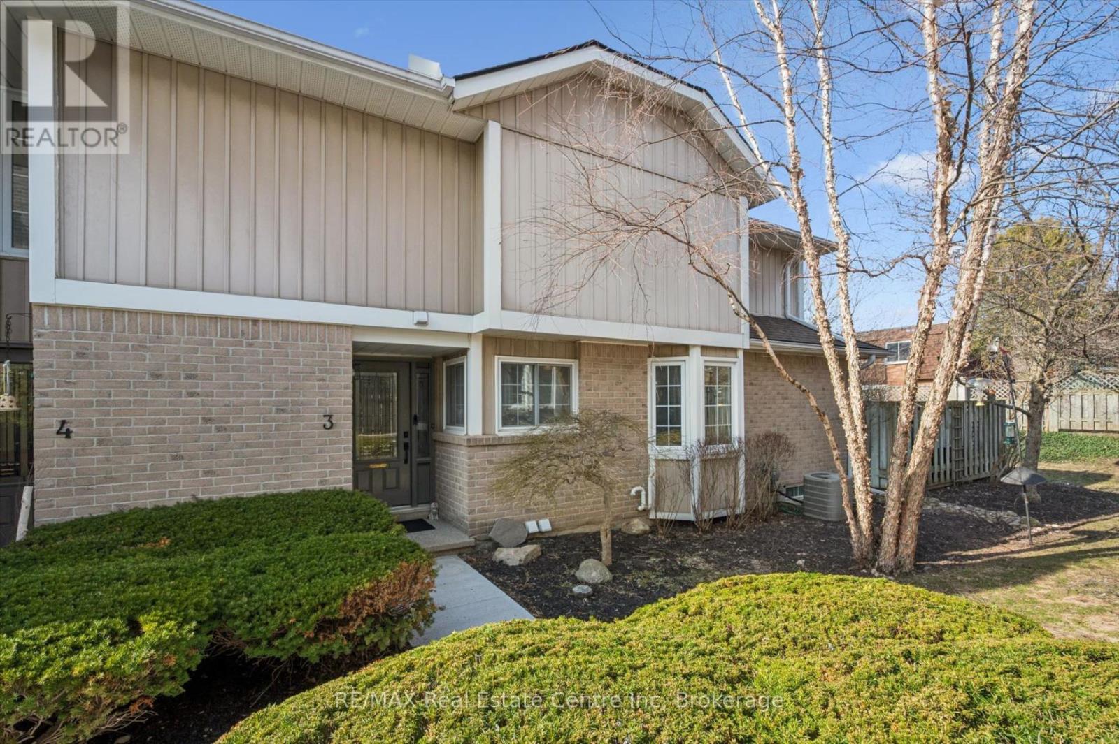 3 - 106 Woodlawn Road E, Guelph, Ontario  N1E 1B7 - Photo 2 - X12947530