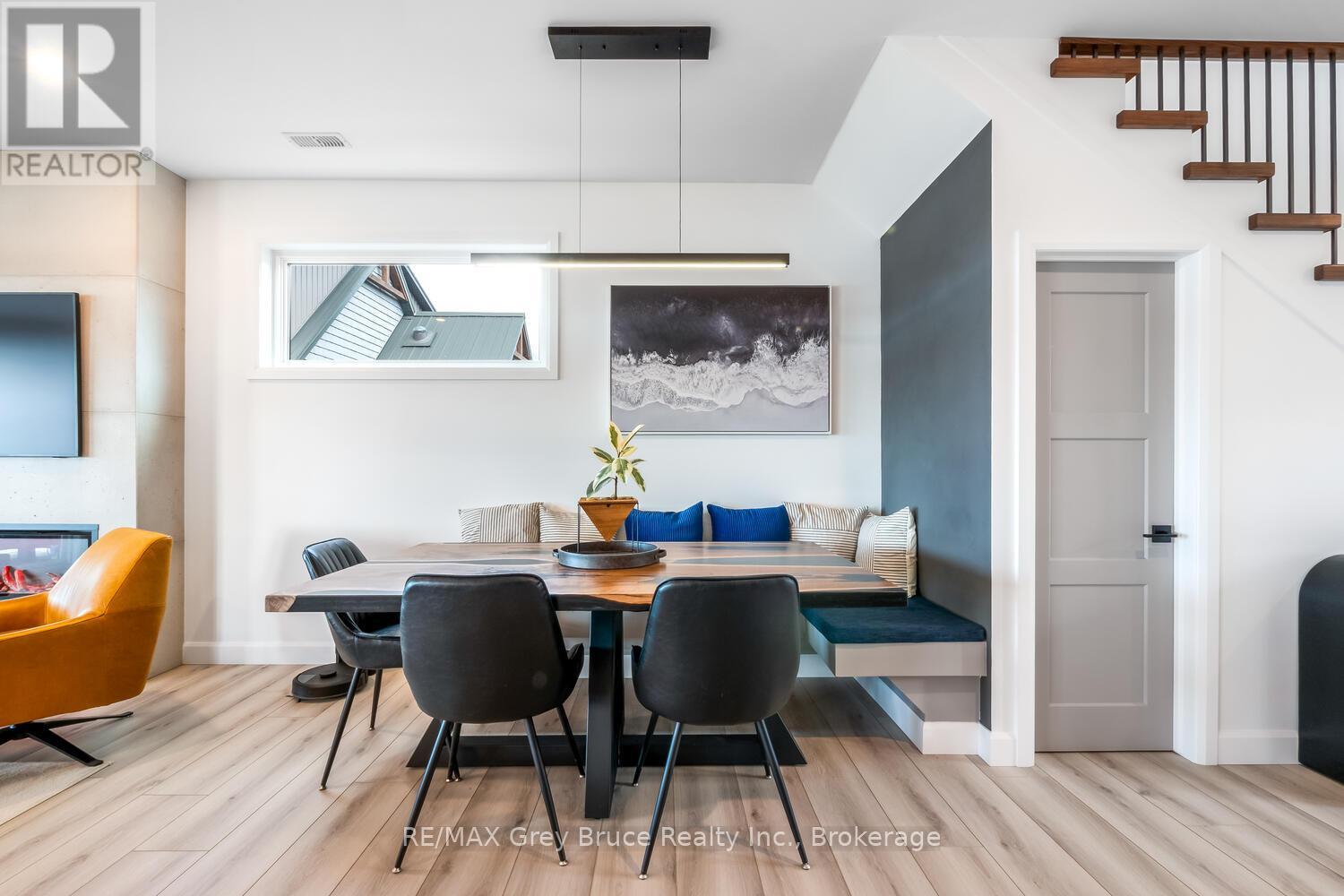 166 Country Side Drive, Chatsworth, Ontario  N0H 1G0 - Photo 8 - X12947580