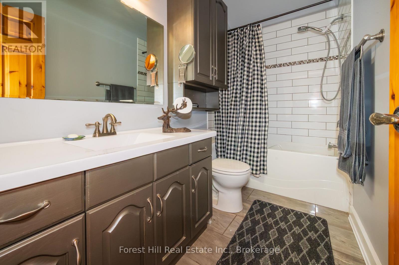 1289 Delbrooke Road S, Lake Of Bays, Ontario  P0H 1H0 - Photo 28 - X12947662