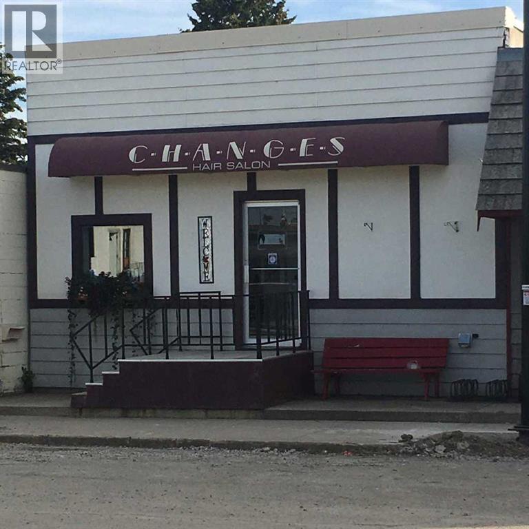 319 Main Street, Trochu, Alberta