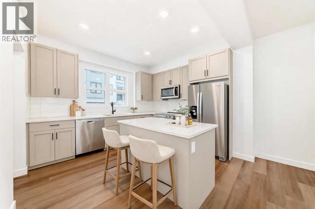 103, 30 Rochester View NW, Calgary, Alberta  T3L 0M8 - Photo 3 - A2275634