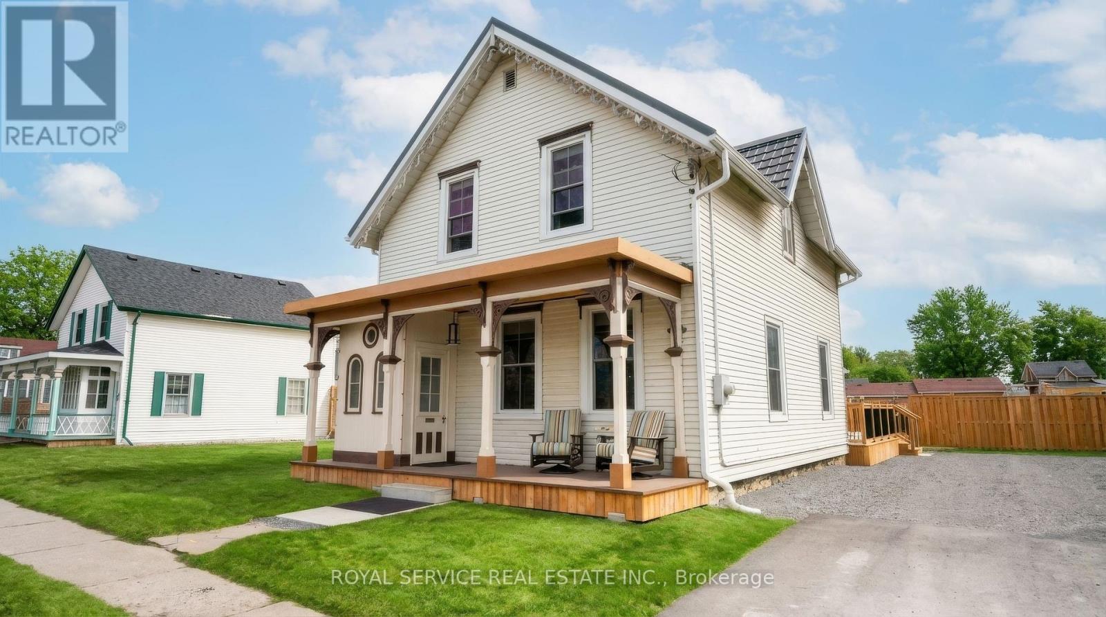 127 King Street, Port Hope, Ontario  L1A 2S1 - Photo 3 - X12947728