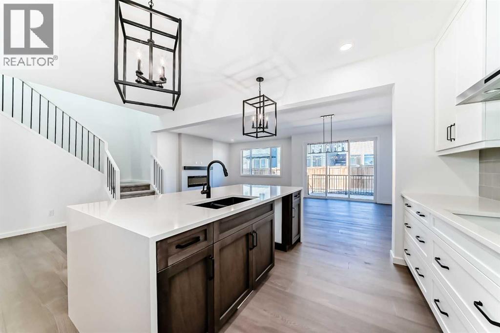 10 Rodelle Common NW, Calgary, Alberta  T3L 0N2 - Photo 8 - A2282652