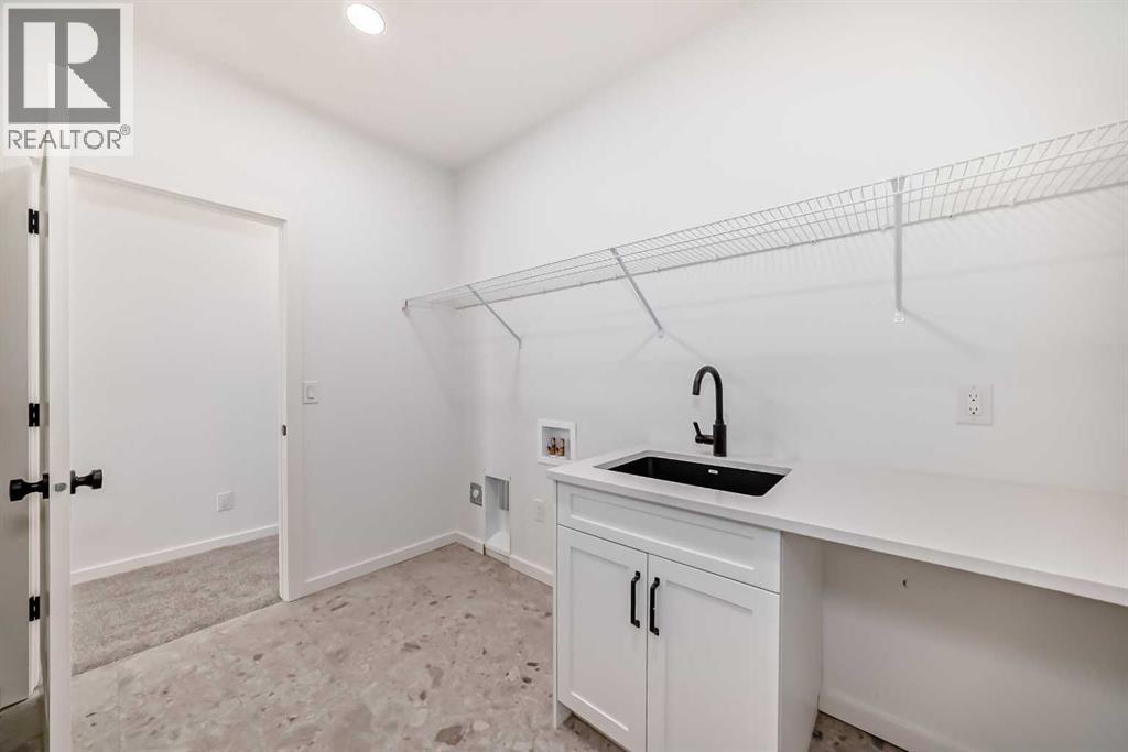 10 Rodelle Common NW, Calgary, Alberta  T3L 0N2 - Photo 36 - A2282652