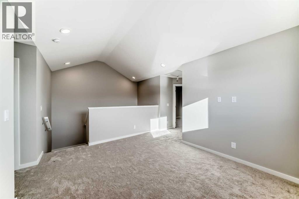 96 Creekside Rise Sw, Calgary, Alberta  T2X 6G8 - Photo 20 - A2289488