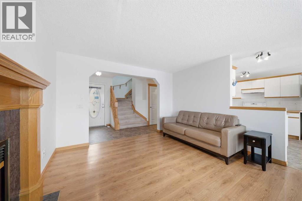 154 Hidden Hills Terrace Nw, Calgary, Alberta  T3A 6E3 - Photo 6 - A2297408