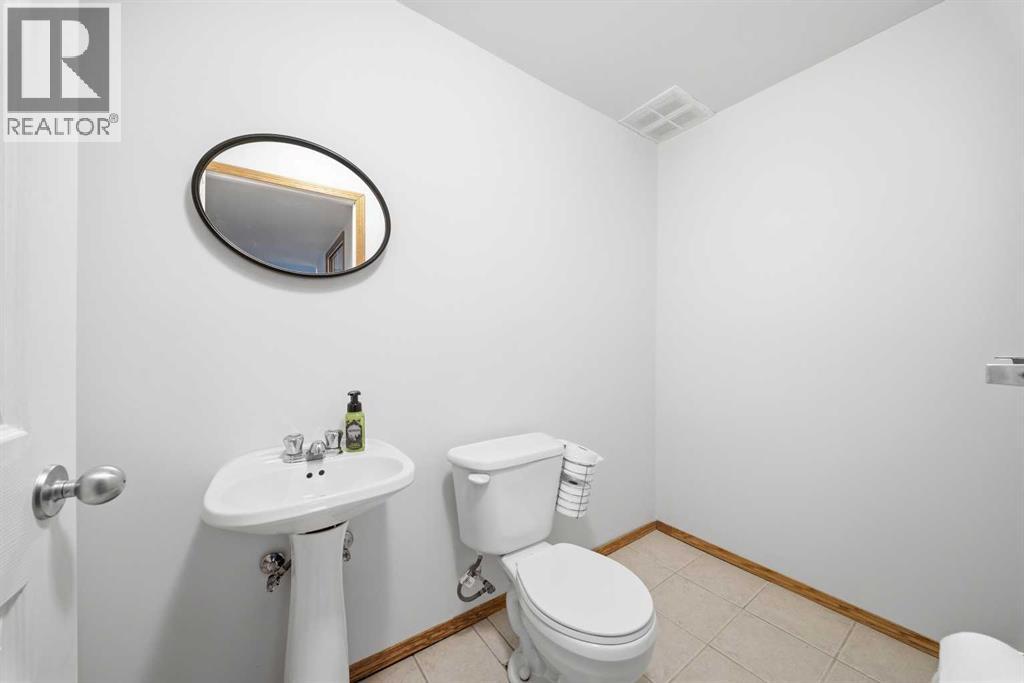 154 Hidden Hills Terrace Nw, Calgary, Alberta  T3A 6E3 - Photo 27 - A2297408