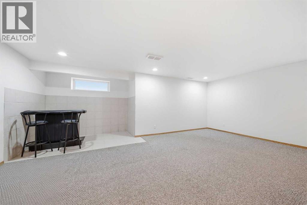 154 Hidden Hills Terrace Nw, Calgary, Alberta  T3A 6E3 - Photo 25 - A2297408