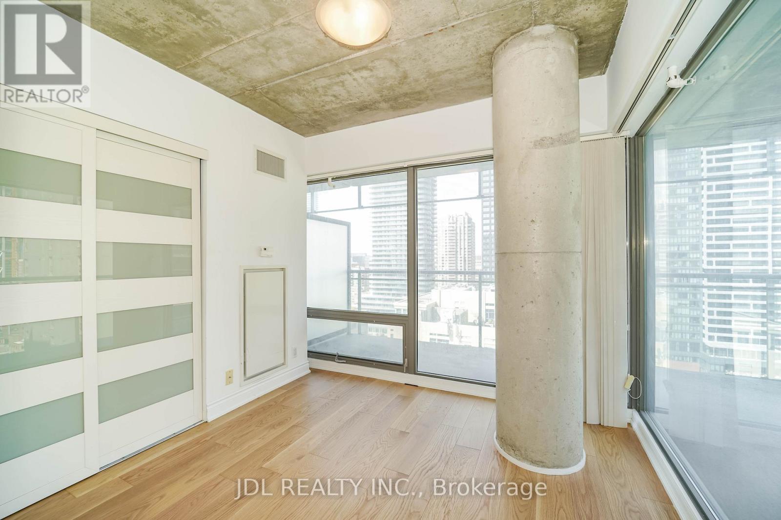 1906 - 22 Wellesley Street E, Toronto, Ontario  M4Y 1G3 - Photo 12 - C12947468