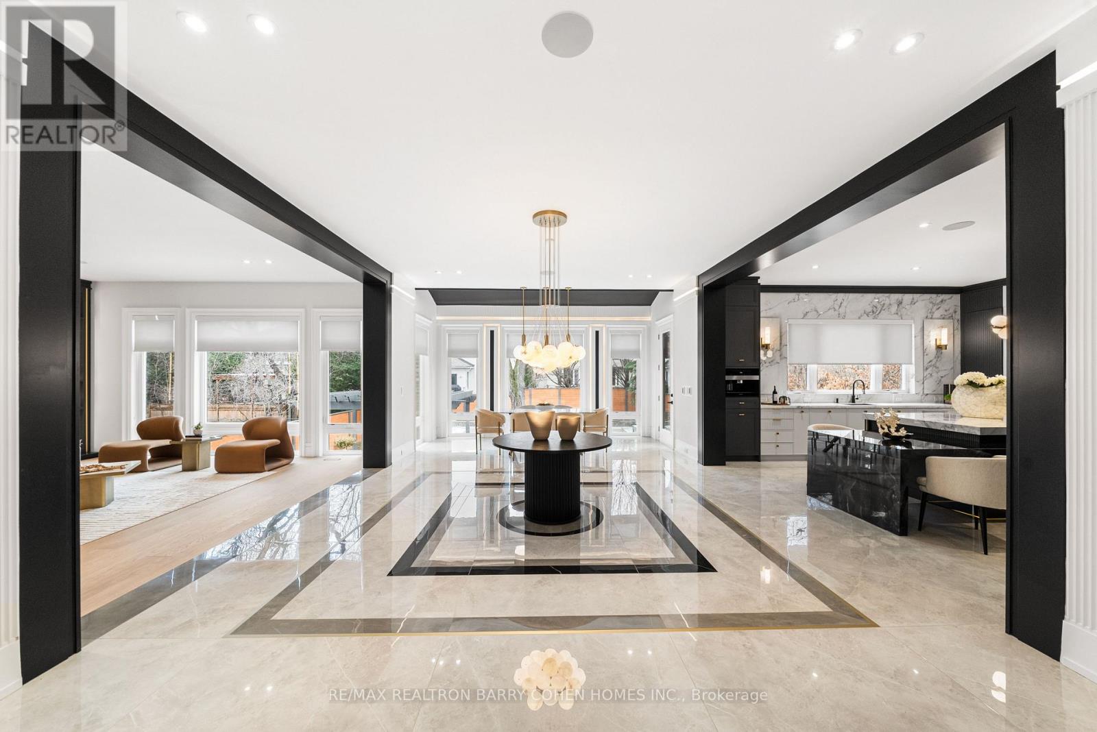 192 Lord Seaton Road, Toronto, Ontario  M2P 1K9 - Photo 8 - C12947518