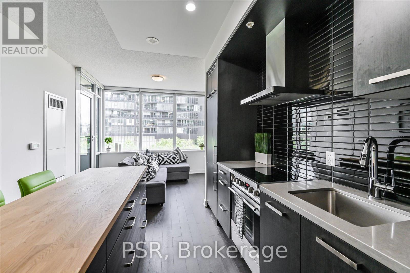 N 208 - 120 Bayview Avenue, Toronto, Ontario  M5A 0G4 - Photo 12 - C12947568