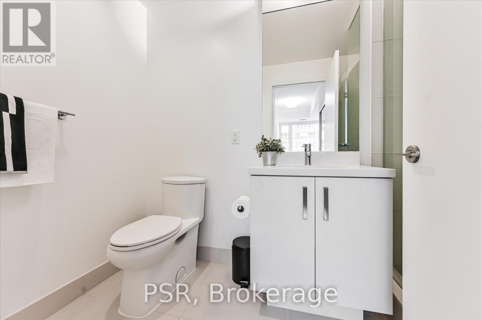 N 208 - 120 Bayview Avenue, Toronto, Ontario  M5A 0G4 - Photo 16 - C12947568